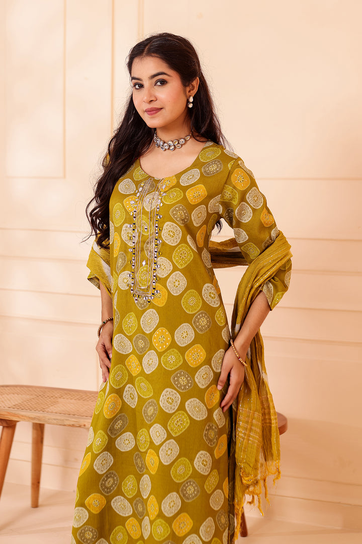 Mehndi Green Straight Cut Rayon Kurta Set with Mirror work.