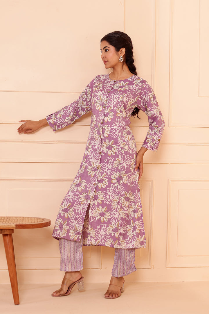 Lavender Floral Printed Straight Cut Rayon Kurta Set.