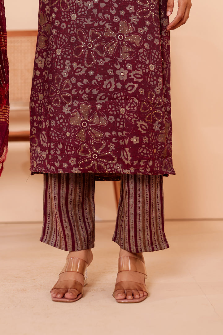 Purple Floral Printed Straight Cut Rayon Kurta Set.